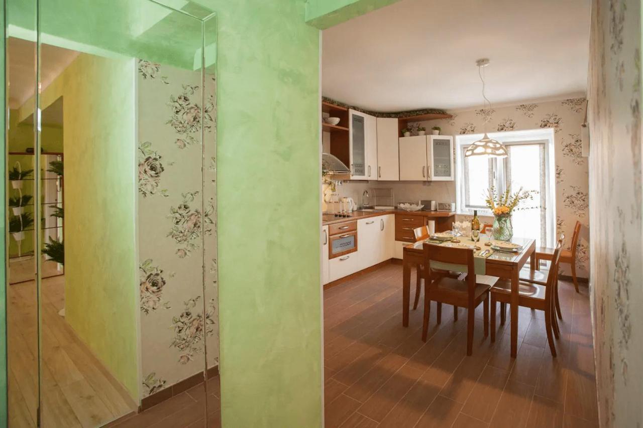 Beach Apartment Butterfly With Sea View Split Exterior photo