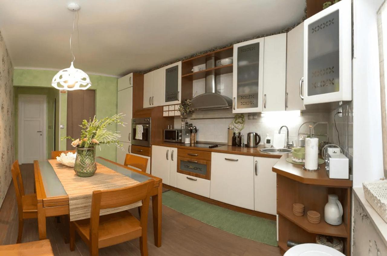 Beach Apartment Butterfly With Sea View Split Exterior photo