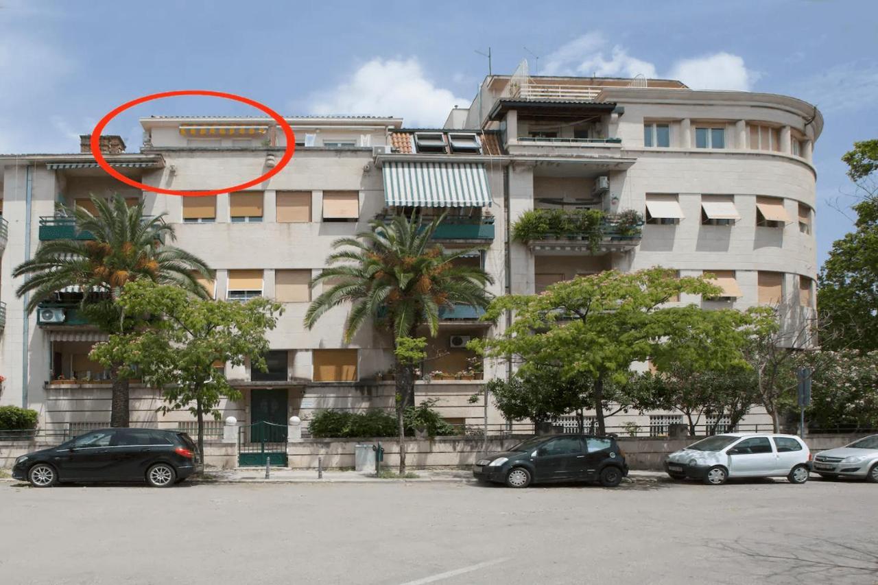 Beach Apartment Butterfly With Sea View Split Exterior photo