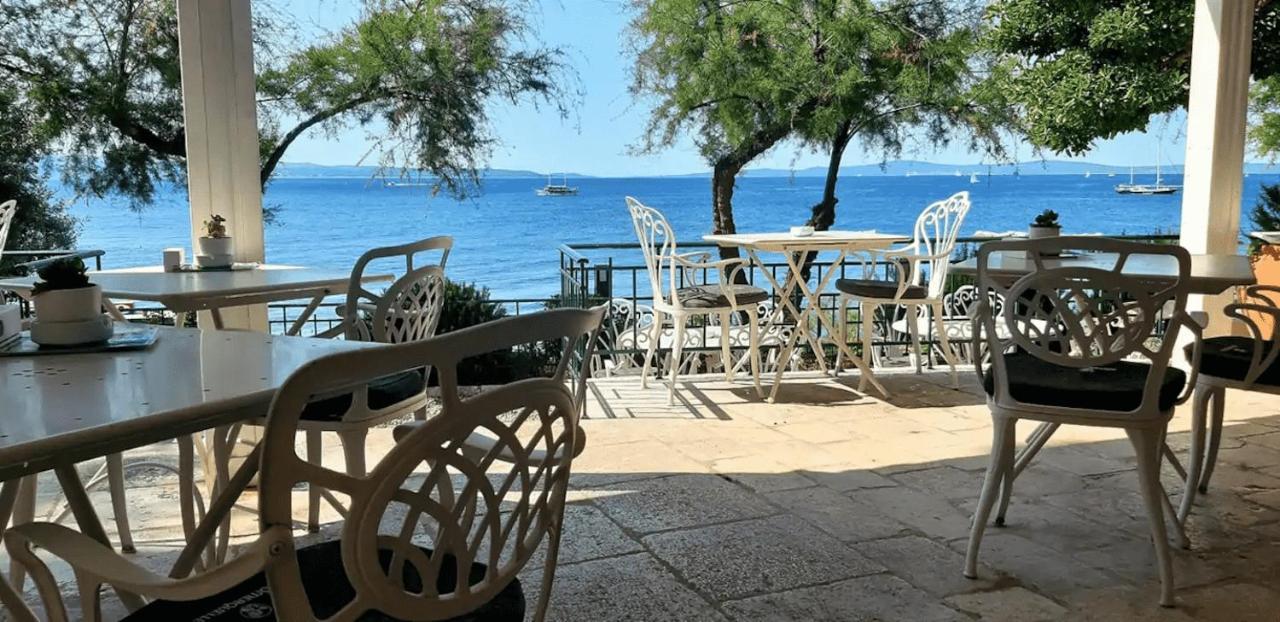 Beach Apartment Butterfly With Sea View Split Exterior photo