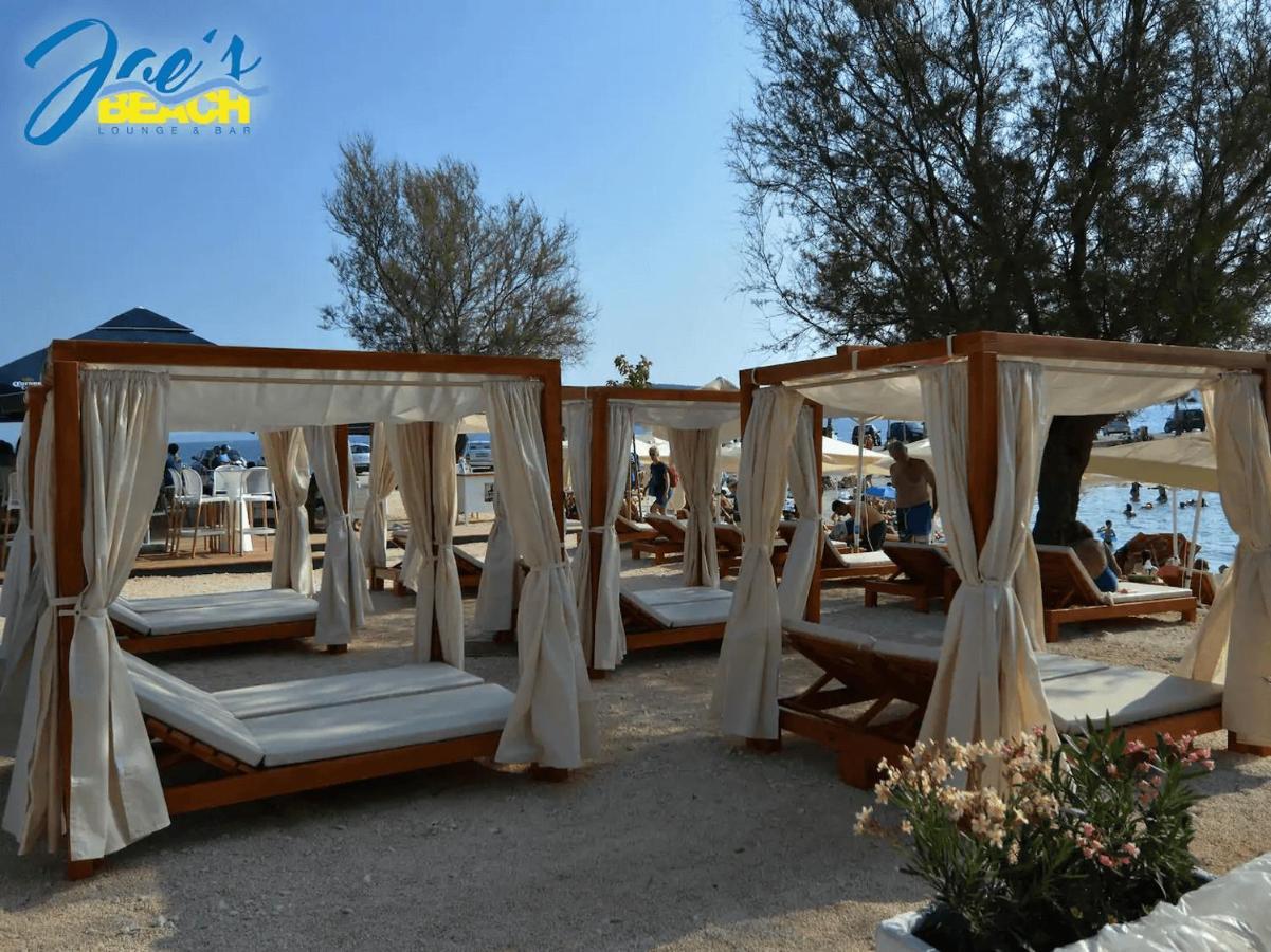 Beach Apartment Butterfly With Sea View Split Exterior photo